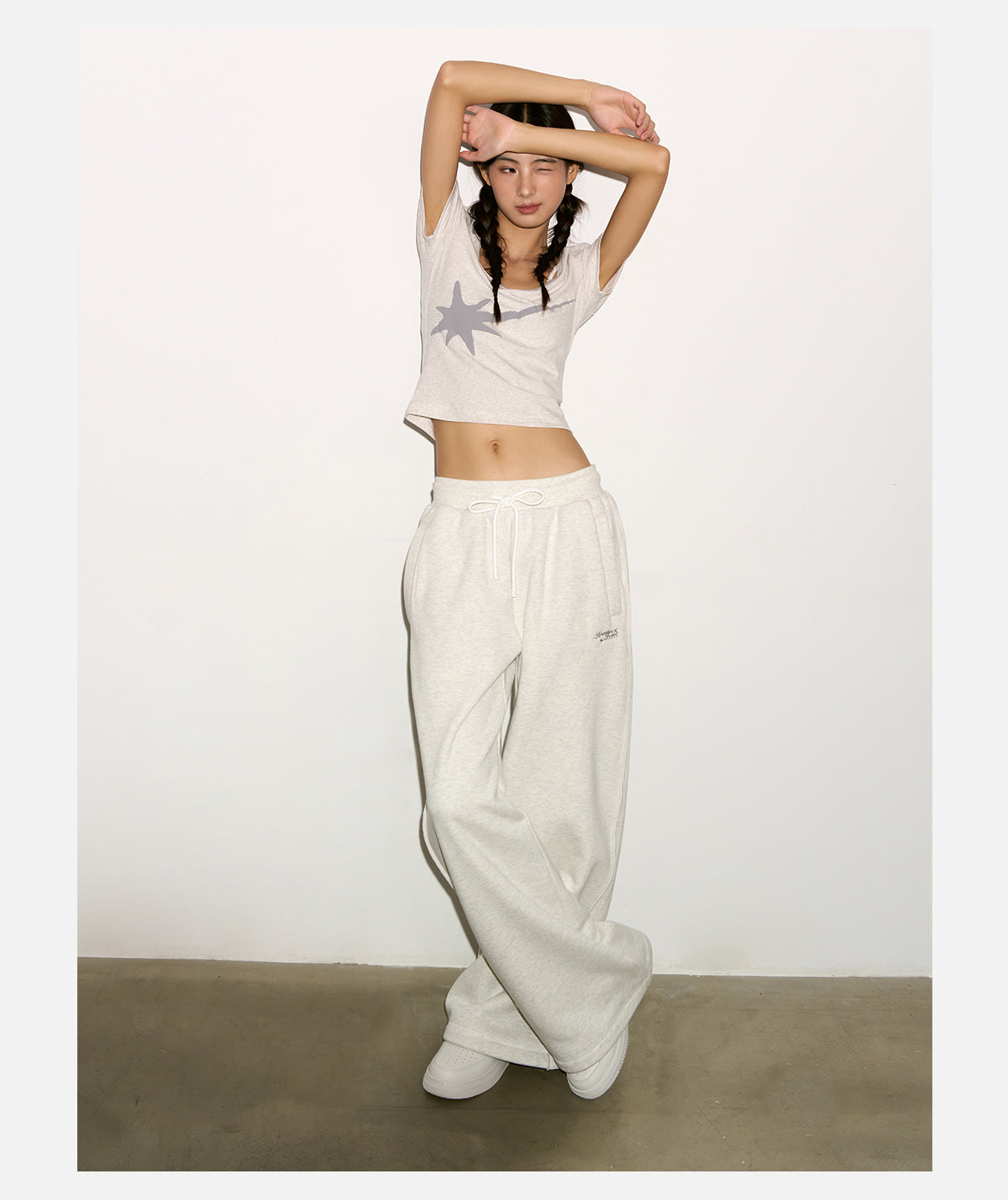 BASIC STAR SWEATPANTS