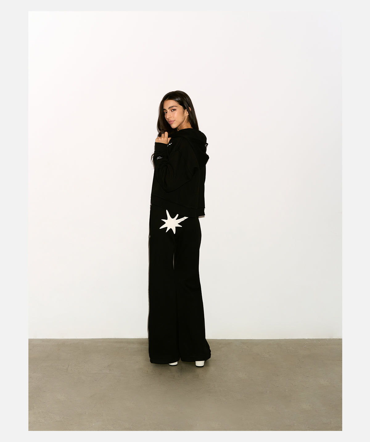 BASIC STAR CROP ZIP HOODIE
