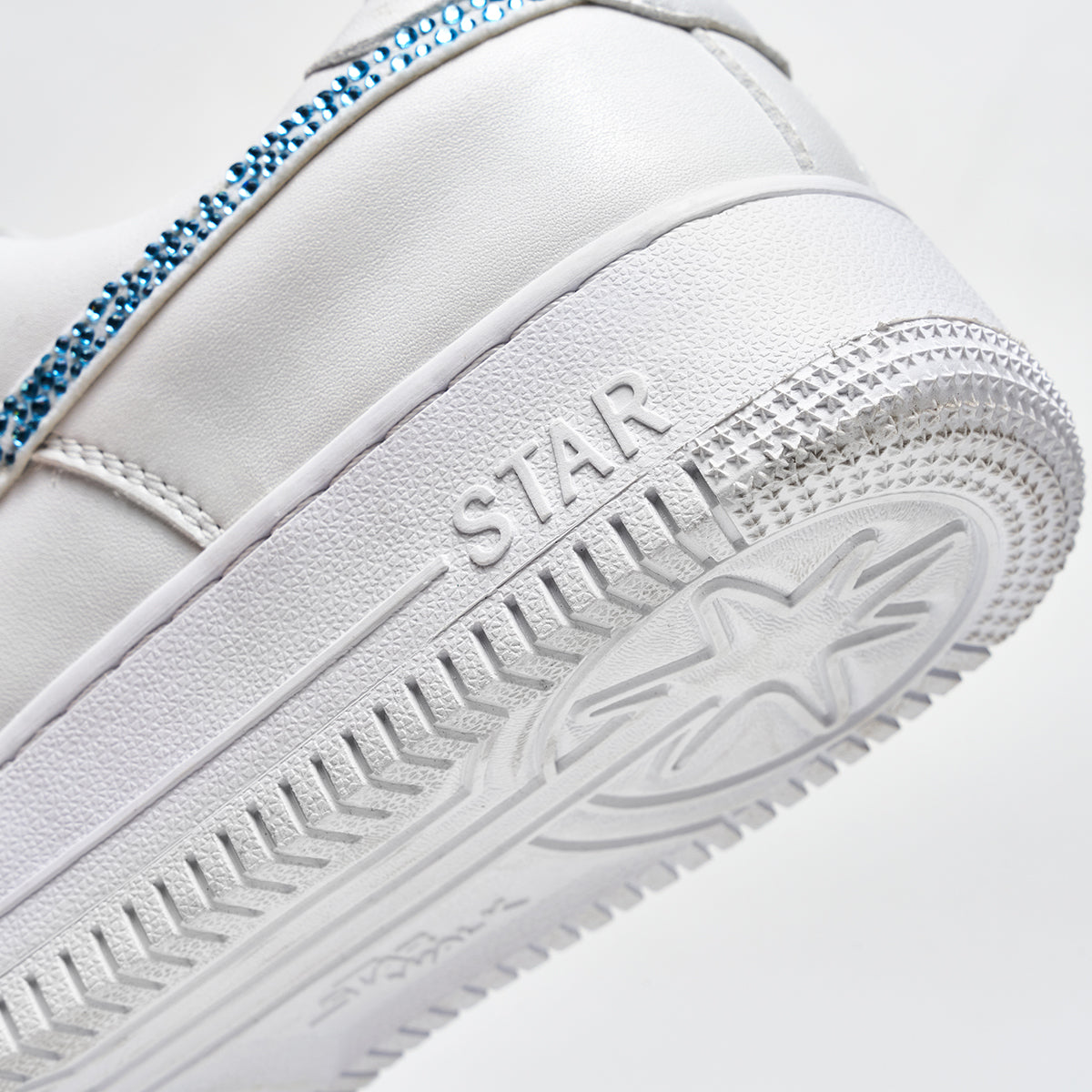 SKYSOLDIER WHITE/BLUE RHINESTONE