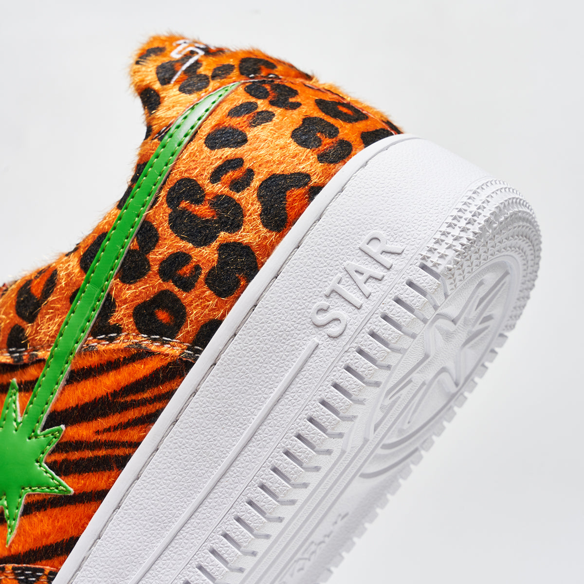 SKYSOLDIER ORANGE/GREEN LEOPARD PRINT