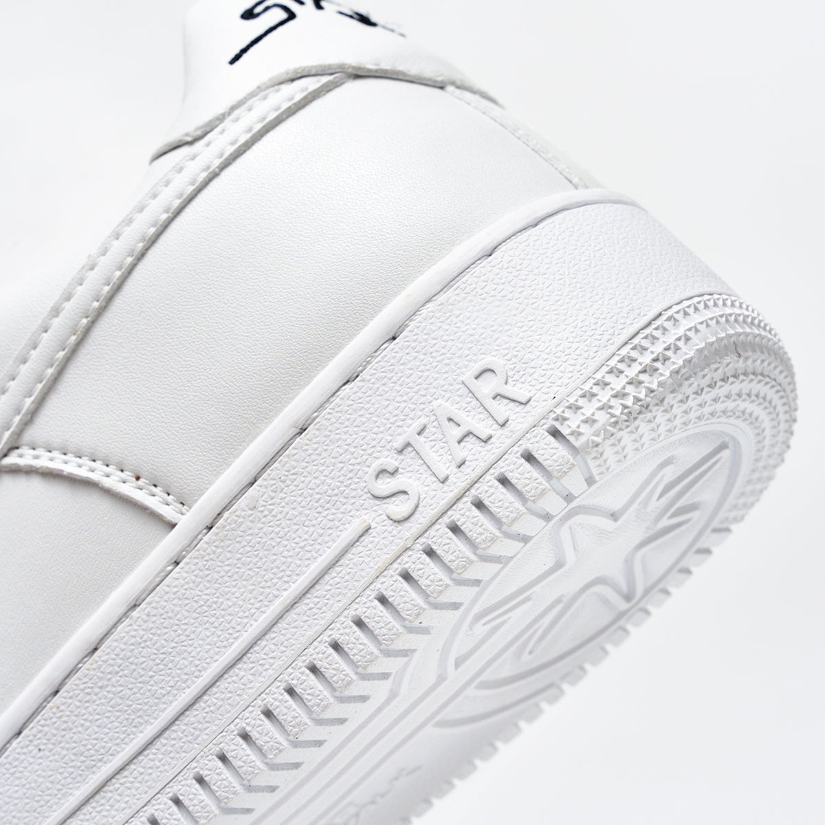SKYSOLDIER WHITE/WHITE