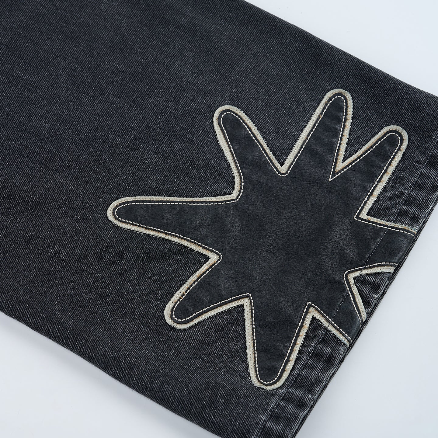 STAR BAGGY JEANS