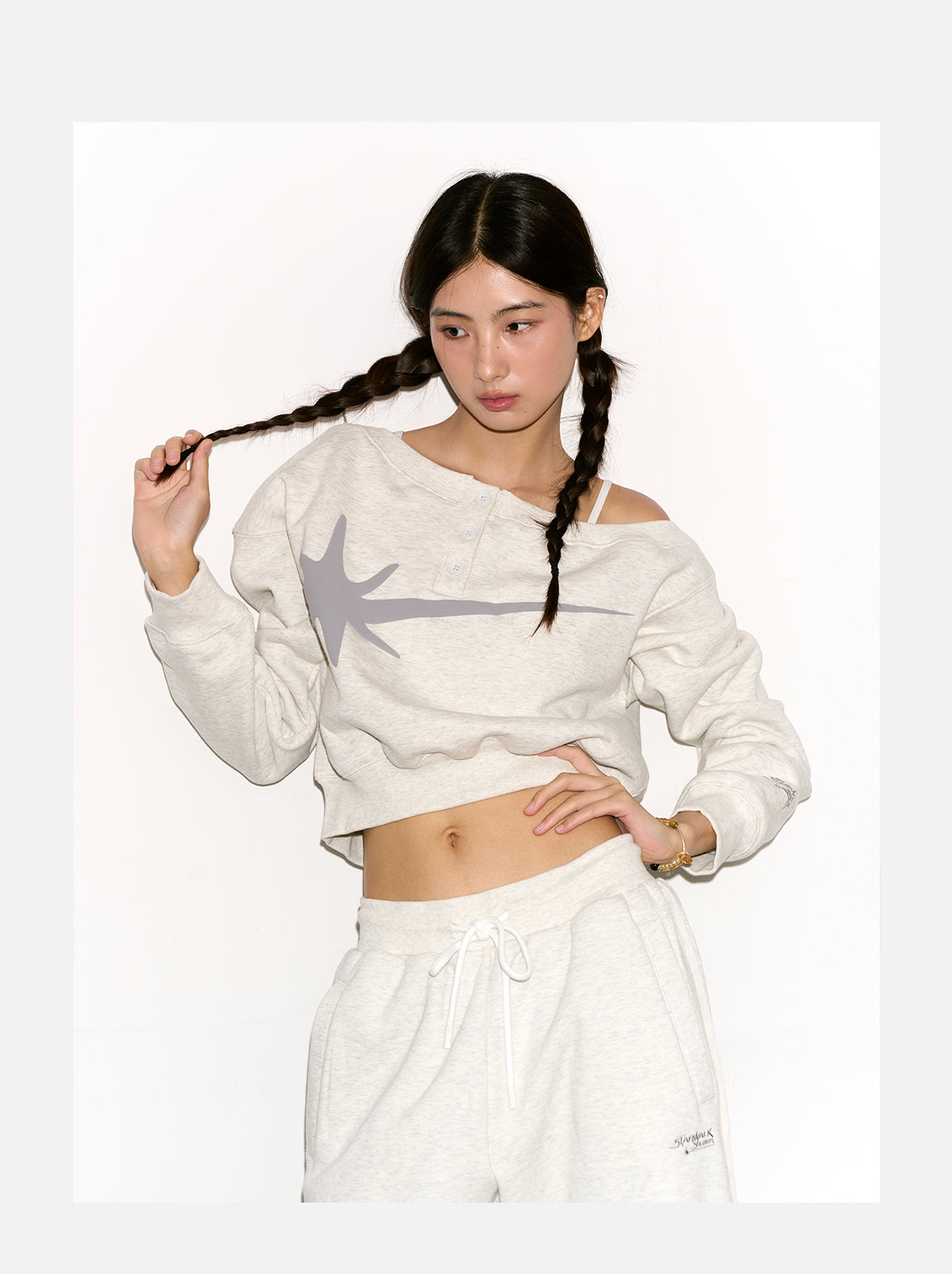 BASIC STAR OFF SHOULDER TOP