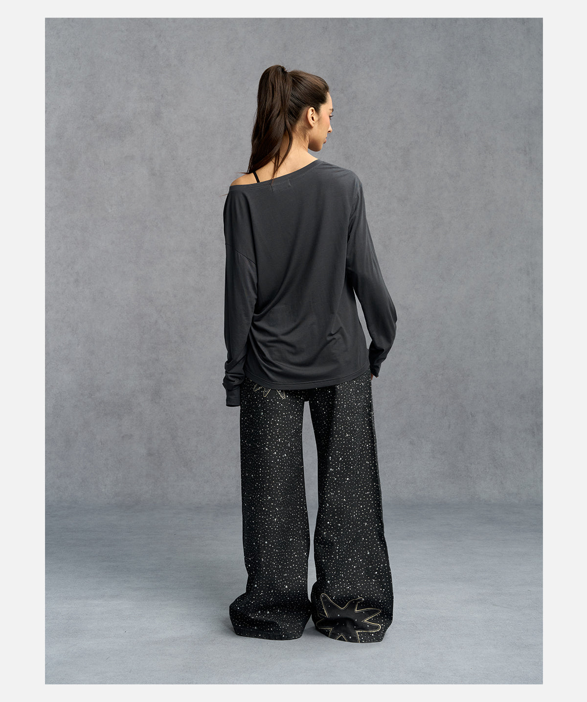 STAR BUTTON HENLEY