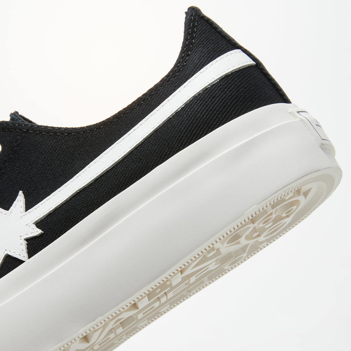 MOONWALKER BLACK