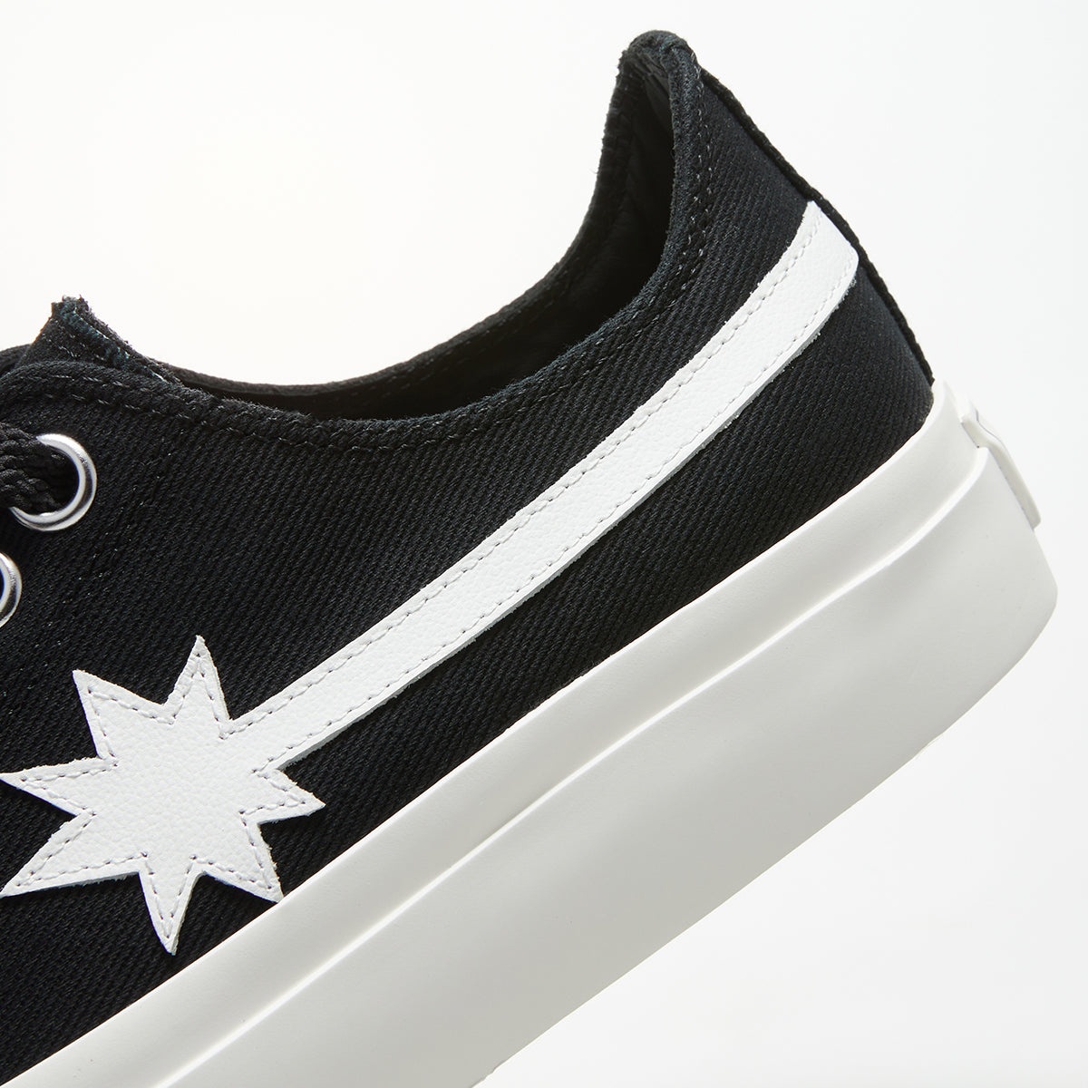 MOONWALKER BLACK